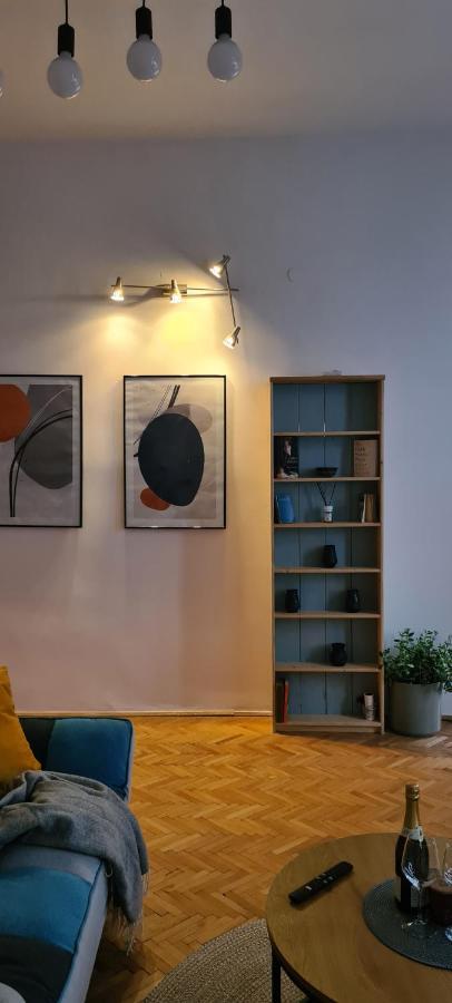 Zeiss House Appartement Braşov Buitenkant foto