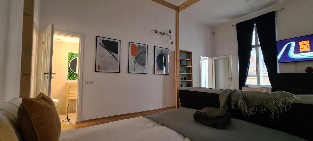 Zeiss House Appartement Braşov Buitenkant foto