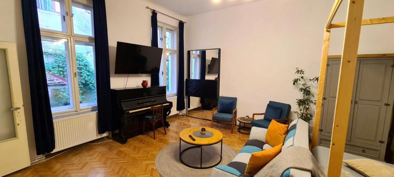 Zeiss House Appartement Braşov Buitenkant foto